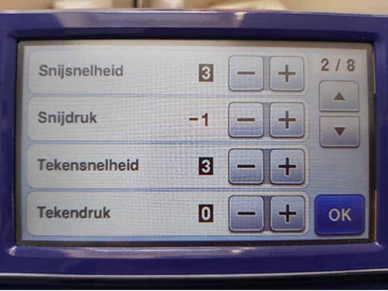 Een originele raamdecoratie maken met een mandala.