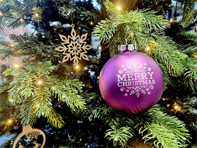 kerstbal graveren met lasermachine